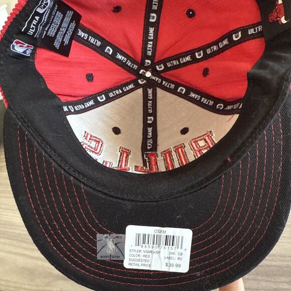 Chicago Bulls Ultra Game Snapback Red Corduroy NBA Basketball Embroidered Cap - Picture 6 of 7